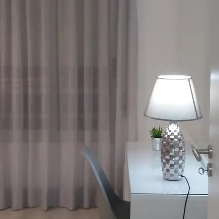 Апартаменты 2 Bedrooms With Sea View Furnished Garden And Wifi At 1 Km Away From The