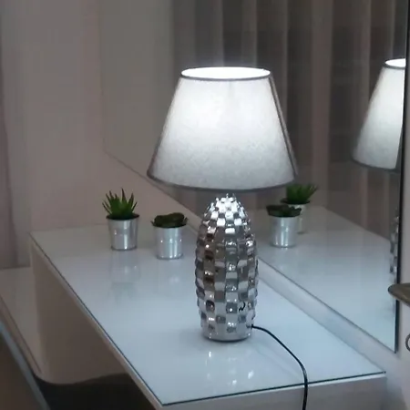 2 Bedrooms With Sea View Furnished Garden And Wifi At 1 Km Away From The
