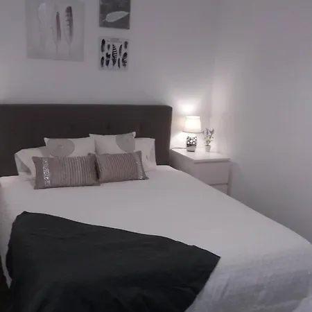 Апартаменты 2 Bedrooms With Sea View Furnished Garden And Wifi At 1 Km Away From The Faja de Baixo
