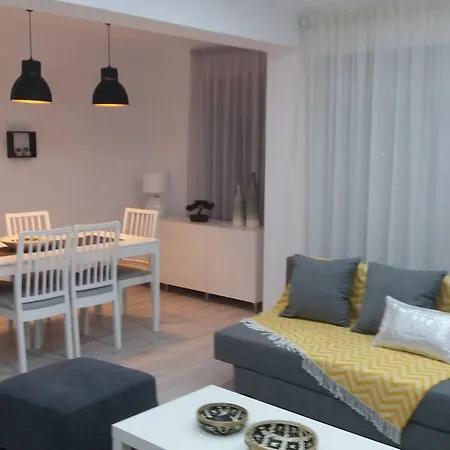 2 Bedrooms With Sea View Furnished Garden And Wifi At 1 Km Away From The *